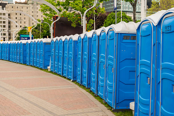 Best VIP or Luxury Restroom Trailers  in Tobaccoville, NC
